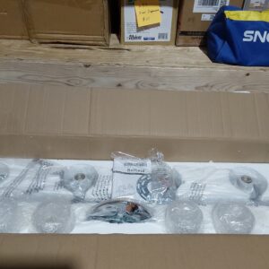 Mount Belfield 4 Globe light fixture