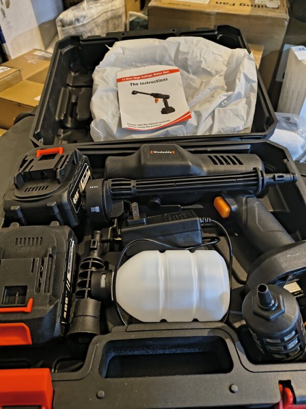 100 6-in-1 High Pressure Cordless Car Washer Water Gun Kit Black