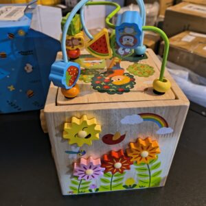 110 8-in-1 Wooden Baby Activity Cube Montessori Sensory Toy with Shape Sorter, Xylophone & Blocks
