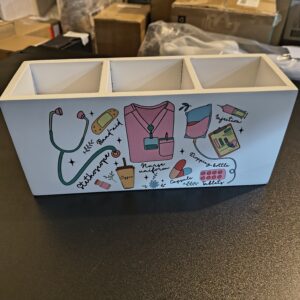 128 Motivational Nurse Theme 3-Compartment Desk Organizer – Inspirational Wood/Ceramic Pen, Badge, Accessory Holder